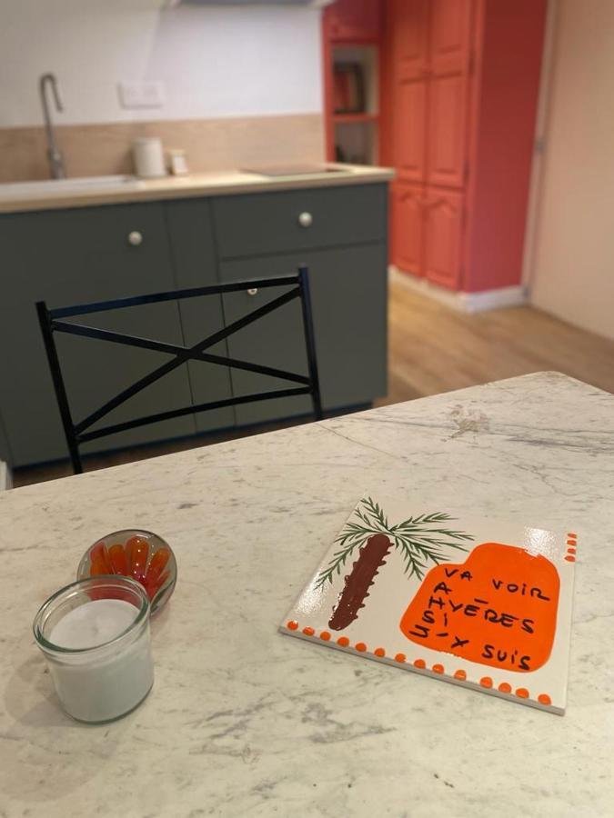 3 Studios Hyeres - Centre Ville Rue Pietonne - Manon المظهر الخارجي الصورة