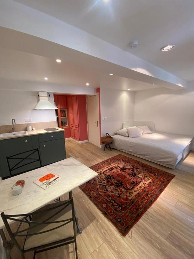 3 Studios Hyeres - Centre Ville Rue Pietonne - Manon المظهر الخارجي الصورة