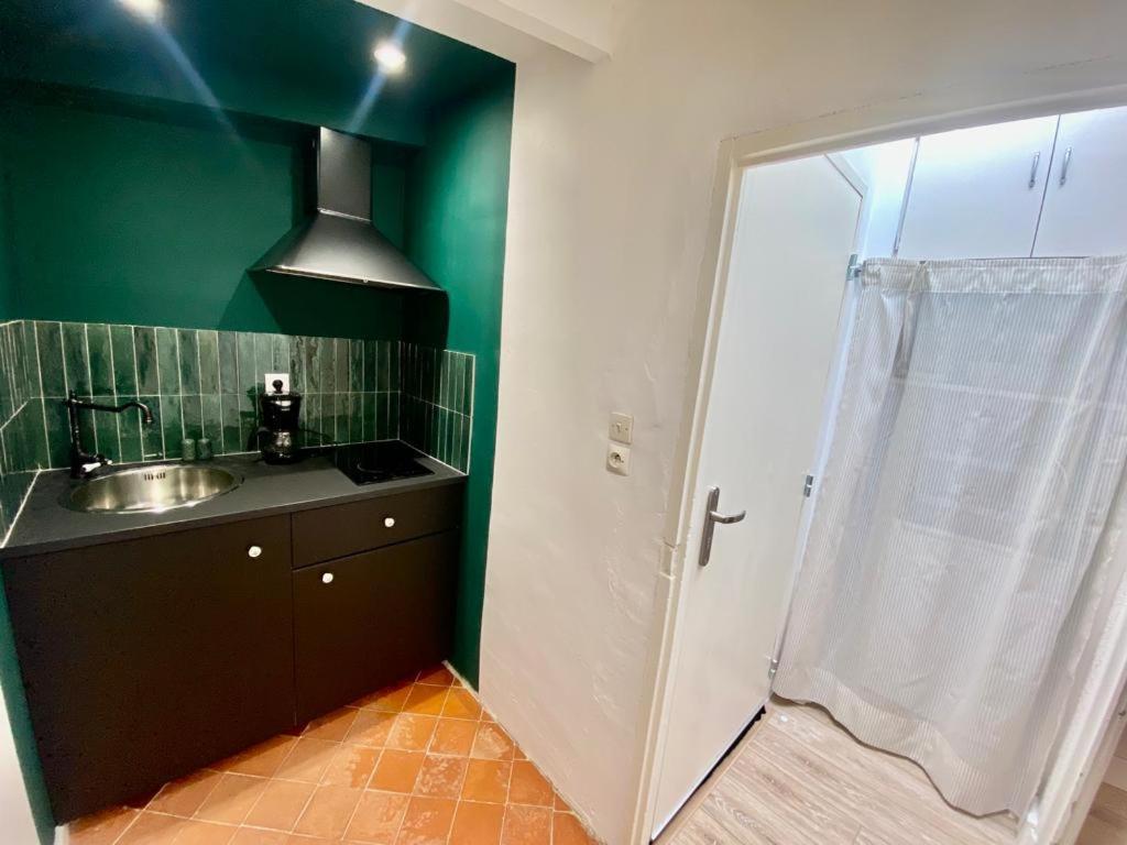 3 Studios Hyeres - Centre Ville Rue Pietonne - Manon المظهر الخارجي الصورة